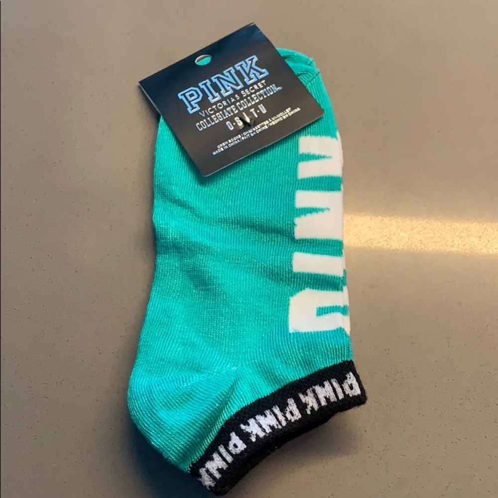 VS Socks
